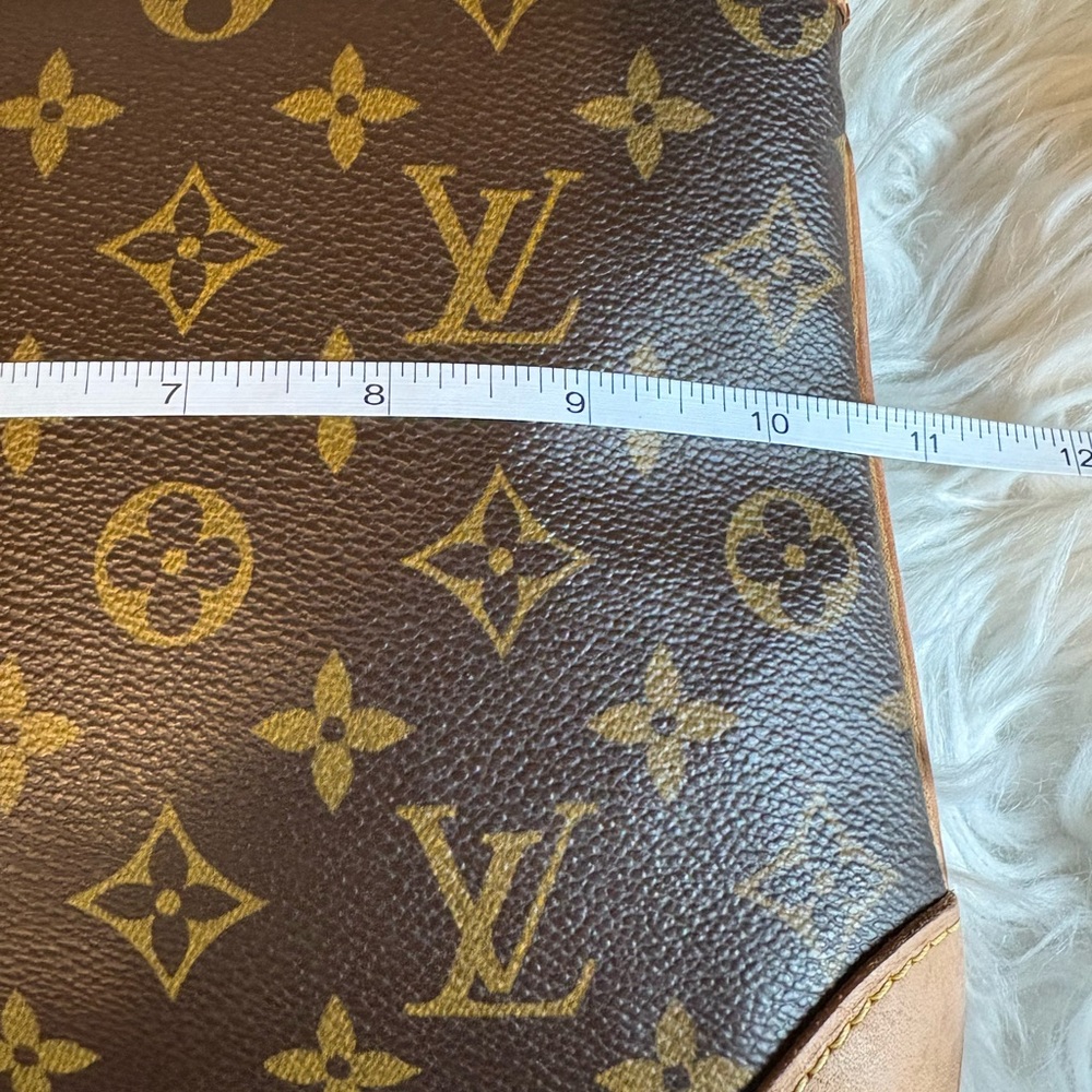 Louis Vuitton Monogram Brown and Tan Shoulder Bag - Picture 11 of 12
